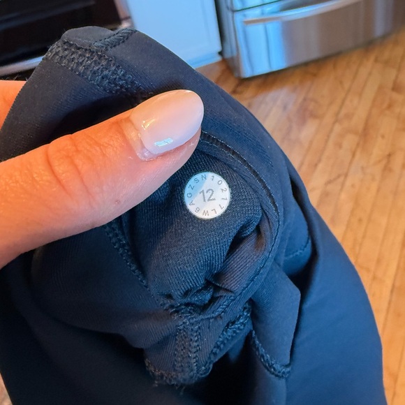 Lululemon Wunder Under Crop (Hi-Rise) 21" True Navy - Picture 2 of 4